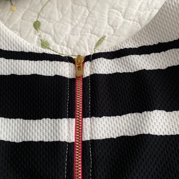 Two piece dress (top and skirt) - Picture 4 of 6